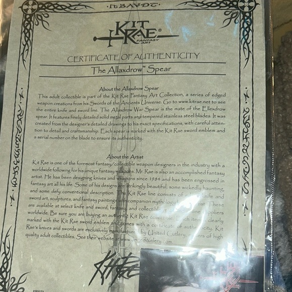 The Allaxdrow Spear by kit Rae - Picture 3 of 3